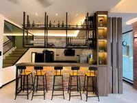 Grand Luxurious Home for Huge Groups-（Sleeps 26） Hotels in Sibu
