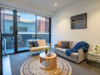 Modern 1BR Apt Near Swinburne & Glenferrie Rd 霍索恩區酒店