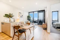 Stylish 1BR Apt in Ivanhoe with Free Parking Hotels in Ivanhoe
