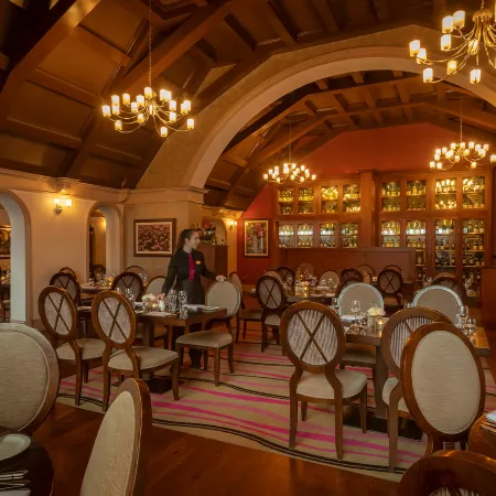 Great National Temple Gate Hotel
