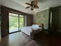 Yo's Corner : Co-working Space (Kohmak)