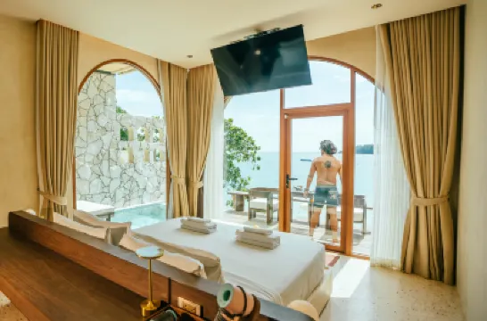 Mahina Villa Resort Koh Samet Hotels near Ao Thian