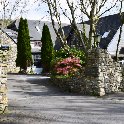 Hustyns Hotel Hotel Exterior