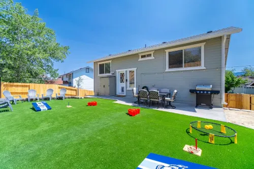 The Deco Retreat - UNR - Pet Friendly