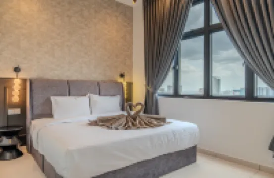 Space Residency Premium Suite Near KSL Mall by Nest Home