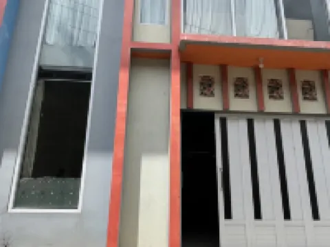 Rees Cabin & Homestay Hotels in Banjarnegara