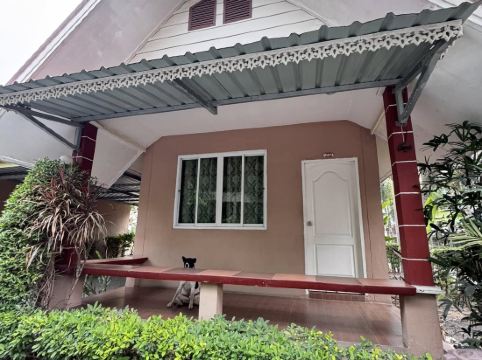 สายธารรีสอร์ท บ่อวิน