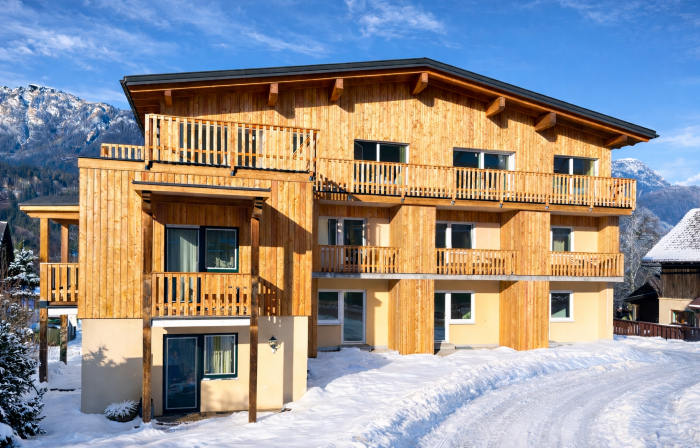 Calm Alpine Apartment | 2 minutes to Ski entrance