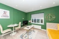 IBEX HOUSE | Free parking 2Bed Fully equipped Flat
