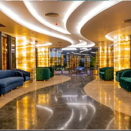 Monsoon Courtyard Hotel