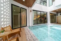 Serene Pool Villa Pattaya -  case vacanza in affitto