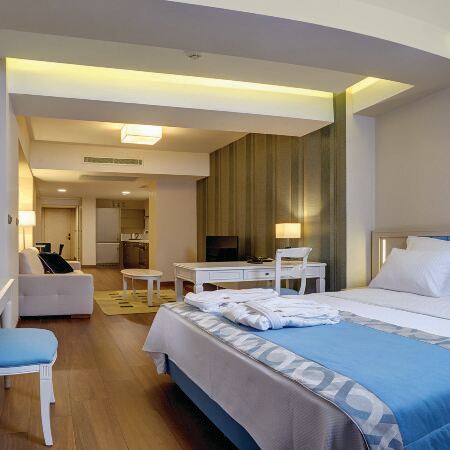 HEYKEL SUITES HOTEL