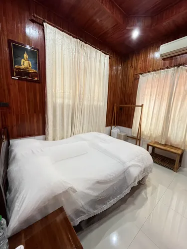 รูปภาพของบ้านเฟื่องฟ้า (เรือนไม้ วิลล่า โฮมสเตย์)
