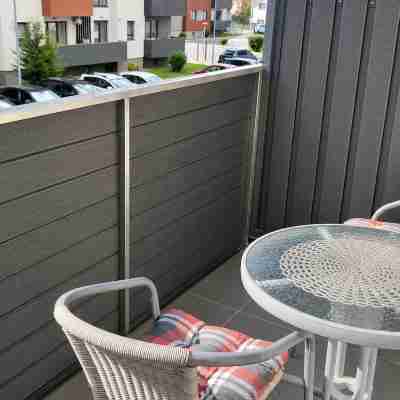 Deluxe by Hillside Apartments Others