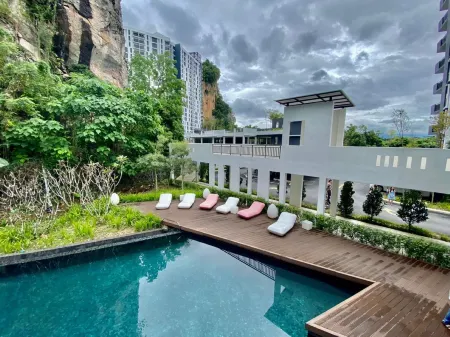 The Cove Hillside Stay Ipoh, 7 to 10 pax, 5 min to Ipoh Town Отели рядом с достопримечательностью «Yasmin Ahmad at Kong Heng Museum»