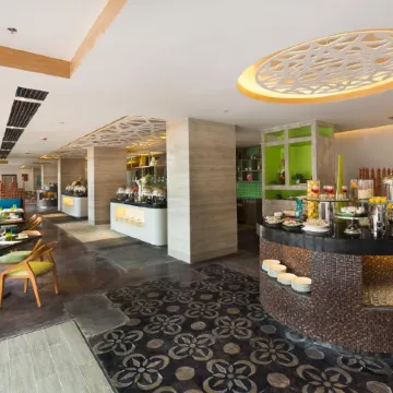 Poolside Escape Near Boracay’s Iconic Keyhole