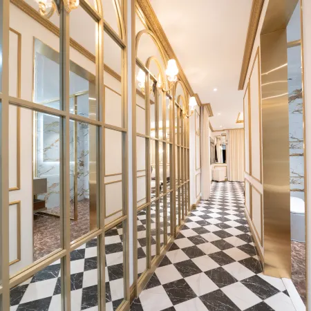 Lua Premium Unmanned Hotel