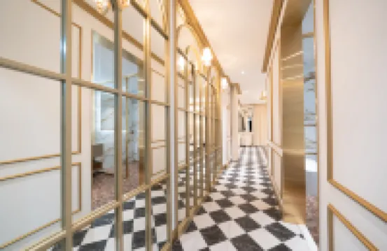 Lua Premium Unmanned Hotel