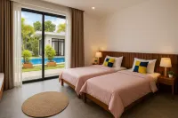 Spacious Family Bungalow ensuite | Pool | Jacuzzi โรงแรมใกล้อาร์ตบ็อกซ์