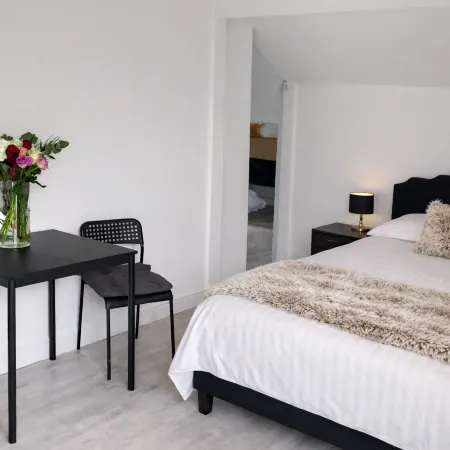 Medway View Luxe House in Maidstone City Centre with Parking