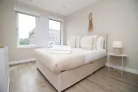Stylish 2BR Apartment in the Heart of Cardiff Bay