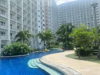 Shore Residences MOA by darpm - homestay