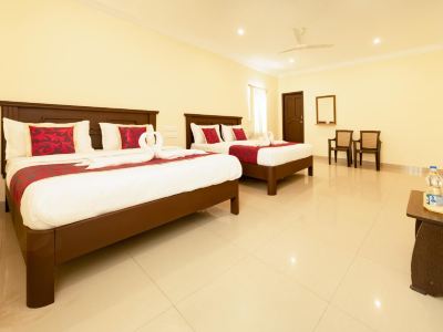 Hotel Strawberry Grand