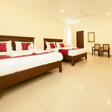 Hotel Strawberry Grand