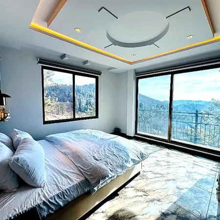 Cozy 1BHK | Mountain View | Near Mall Road