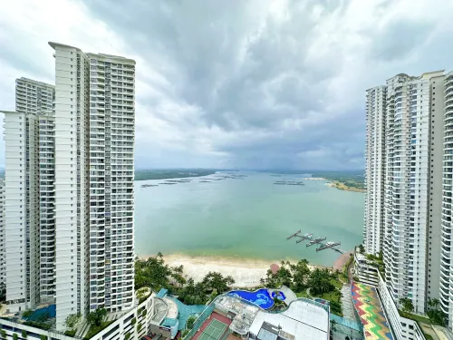 Country Garden Danga Bay Sunset Seaview by Stayrene - Apartemen