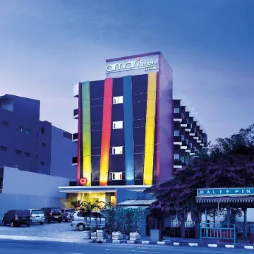 Amaris Hotel Juanda Jakarta   Отели рядом с достопримечательностью «Собор Джакарты»