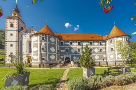 Gloria Terrace River Cottage Close to Olimje Отели в г. Села-при-Добові