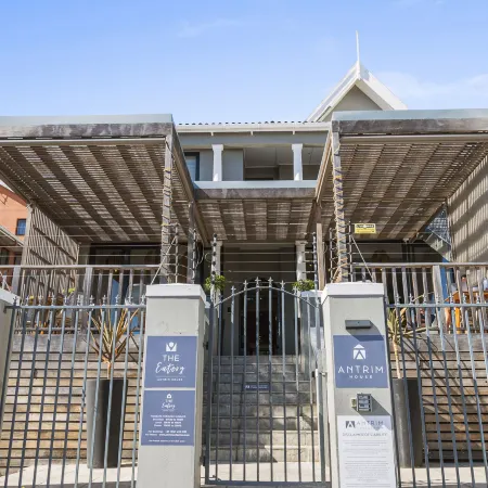 Antrim House by Totalstay Отели рядом с достопримечательностью «Три-Эркор-Бэй»