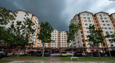 Bangi #Muji Family Suite #Netflix 8pax Near UKM Отели в г. Hulu Langat District