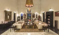 Villa Mayurana by Edwards Collection
