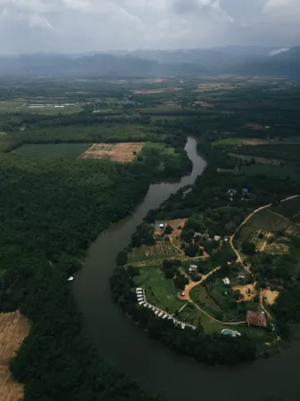 Chong Khaep Aingkwai Resort Отели рядом с достопримечательностью «Sai Yok National Park»