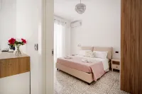 AuGuStea - Modern Central Suites Hotels in 