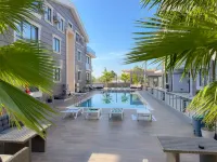 Flower City Suites - Pool