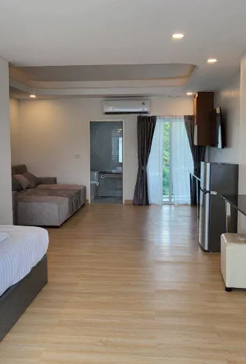 ห้องสวีท เตียงใหญ่ พร้อมอ่างอาบน้ำ