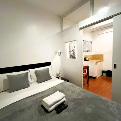 BGC Suites EDSA โรงแรมใกล้สถานีรถไฟฟ้าใต้ดินกัวดาลูป