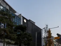 Yul Hanok Hotel Hotels near U:US