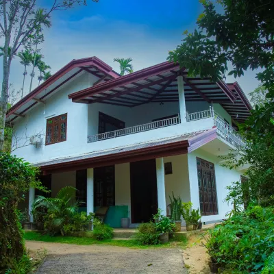 Bridge Front Inn Ella Hotels near Little Adam's Peak
