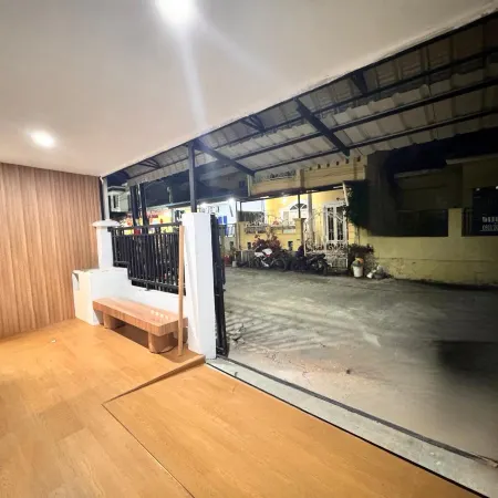 Hendi Homestay E No 8 Puriloka1