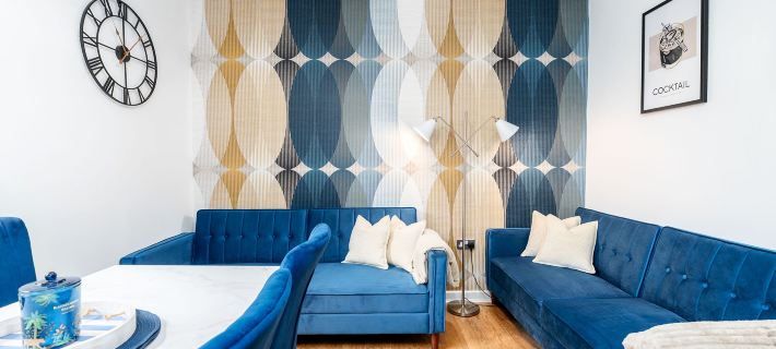 2 Bedroom 1 Bathroom with 4 Beds and Parking Hotels in Sheffield