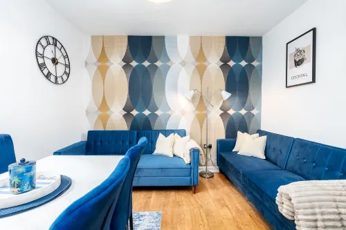 2 Bedroom 1 Bathroom with 4 Beds and Parking - Parkplatz