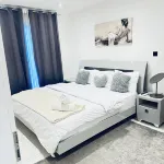 Loxwood House by Tripview Apartments