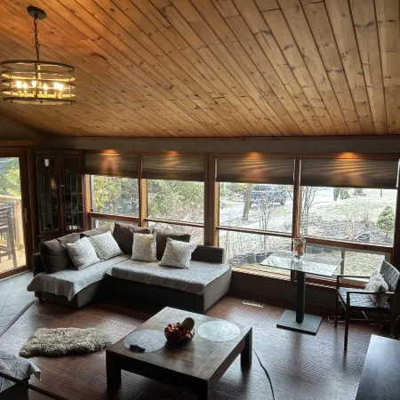 Chalet Style, Lakeview Cottage