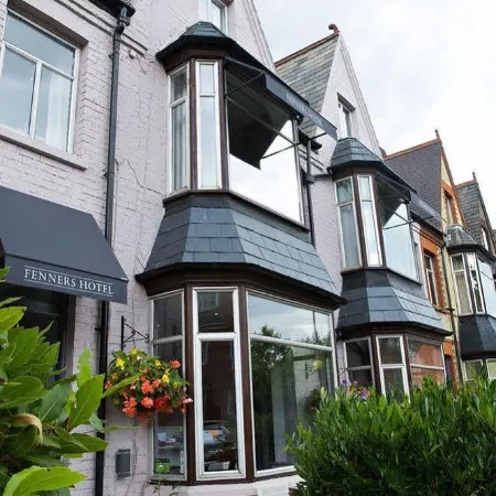 Cambridge House Hotel