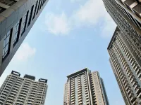 Super Cozy and Clean Apartment connected to mall Hotels near Jakarta Aquarium & Safari