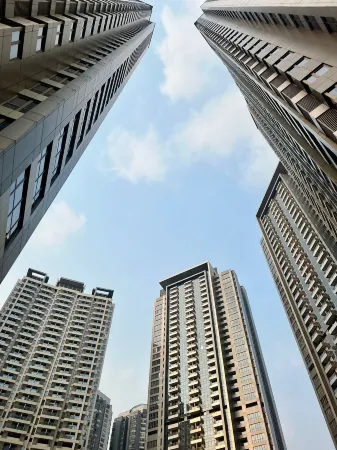 Super Cozy and Clean Apartment connected to mall Отели рядом с достопримечательностью «Музей текстиля»